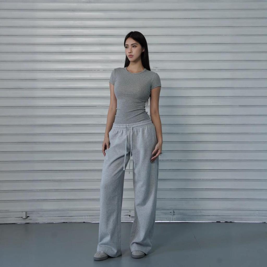 European & American Slim Fit High-Elastic Short-Sleeve T-Shirt: Breathable, Figure-Flattering, Petite Base Top