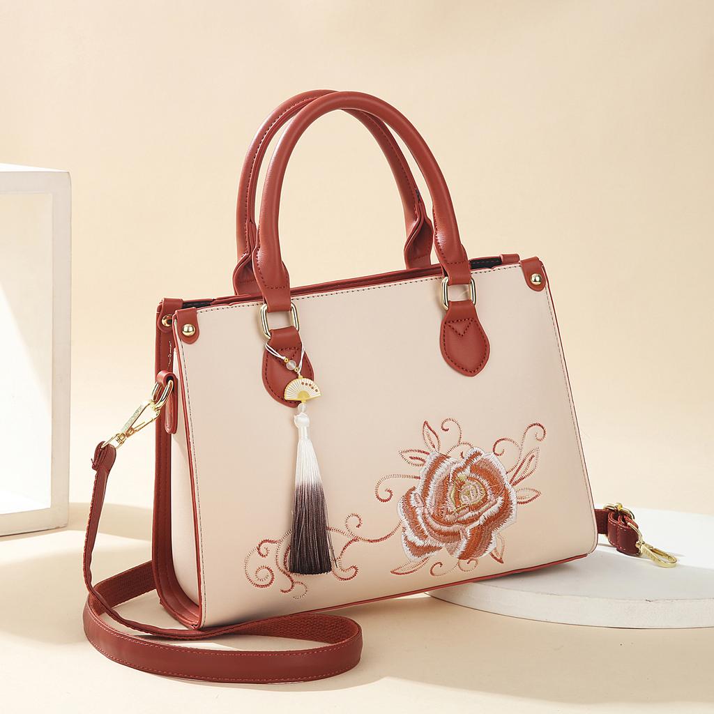 Lady mother handbag messenger 2025 new high-end Chinese style embroidery middle-aged wedding bag large capacity