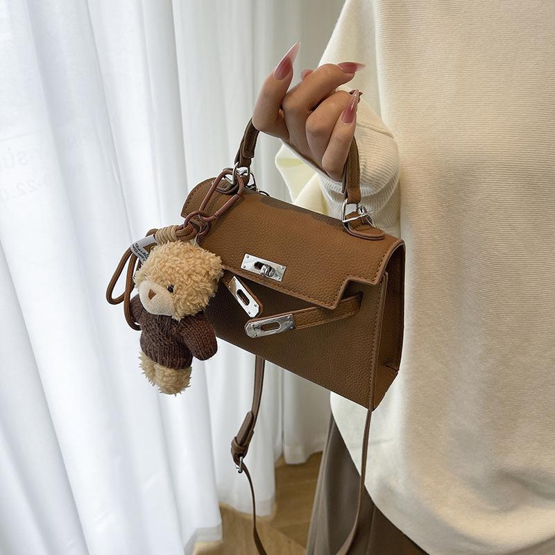 Ausgehen Handtasche Damen 2025 neue Umhängetasche High Sense Herbst und Winter beliebt super angesagt Schultertasche kleine quadratische Tasche