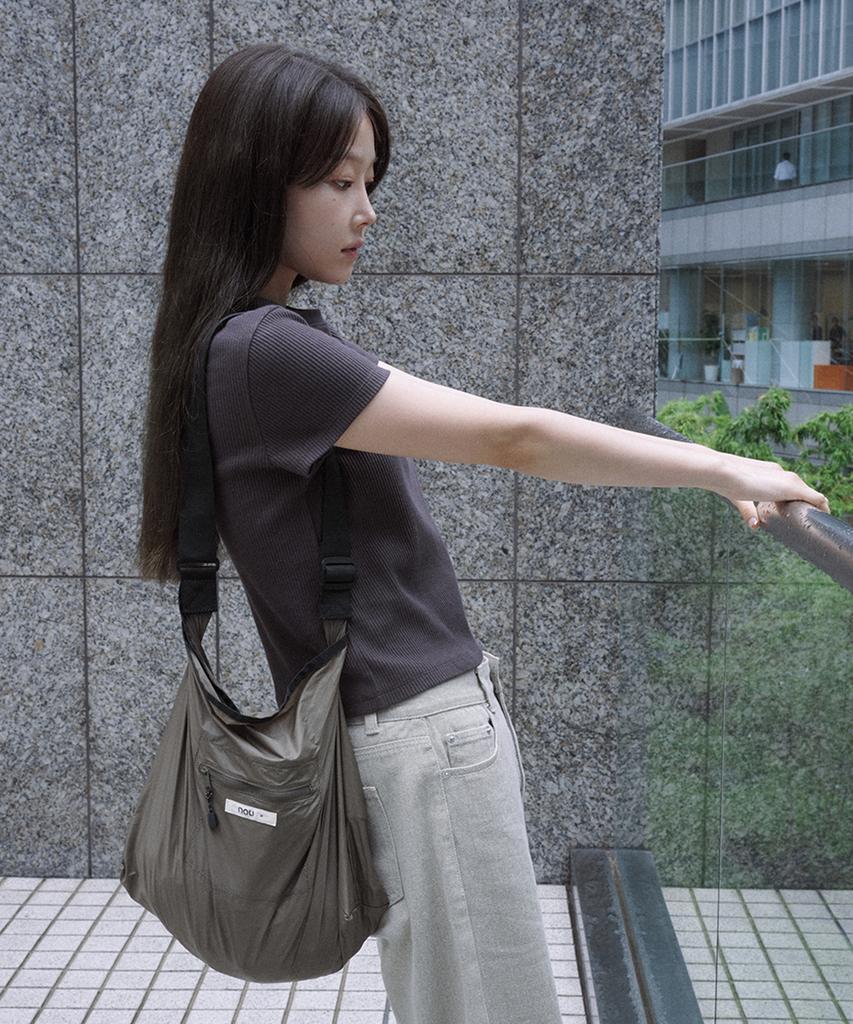 Nau Packable Shoulder Bag M Khaki