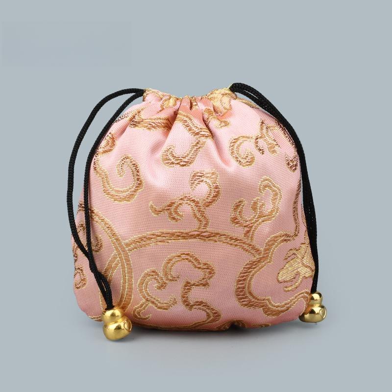 Chinese Style Silk Brocade Jewelry Packing Pouches for Necklace Earrings Jewelry Packaging Jewelry Organizer