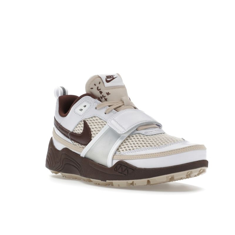 Travis Scott X Nike Zoom Field Jaxx Light Chocolate Unisex Sneakers White HQ3073-100