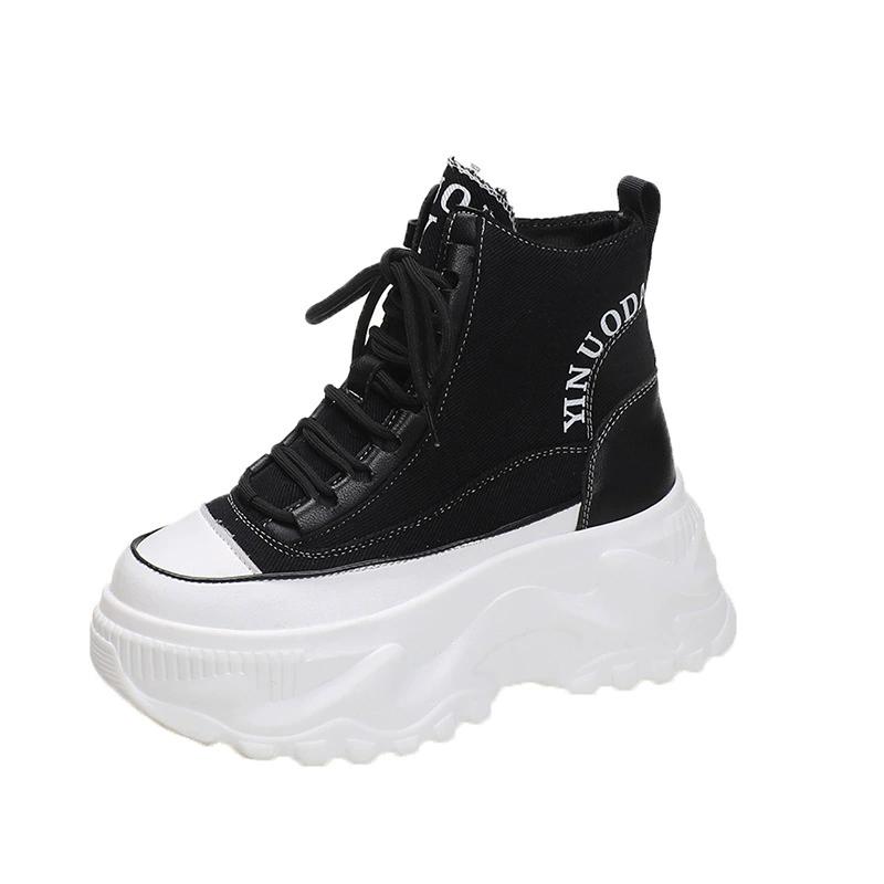 Scarpe da papà primaverili e autunnali Edizione coreana Scarpe semplici da donna con suola spessa che aumentano l'altezza Casual Internet Red High Top Scarpe sportive