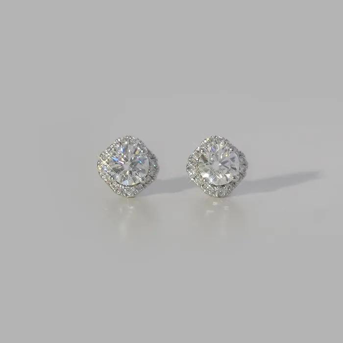 14k Post Flo Clover Moissanite Earrings