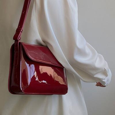 Autumn and Winter Harbor Wind Retro Armpit Bag Woman New Fashion Red Patent Leather Hand Bill Shoulder Bag Crossbody Bag