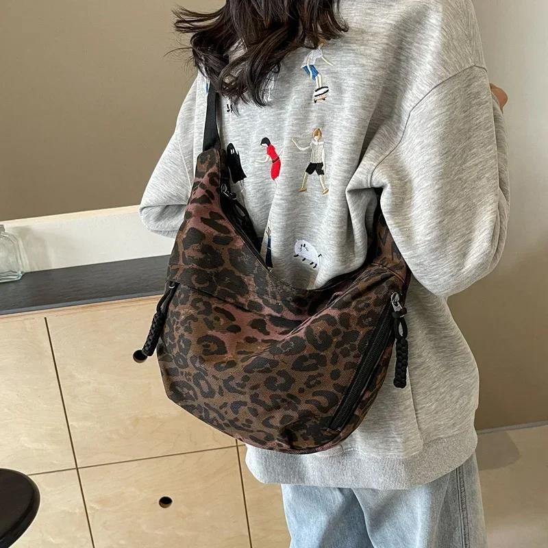 

Leopard Print Crossbody Bags for Women Corduroy Casual Shoulder Tote Bags Ladies Sac A Main Femme Designer Luxury Handbags 36cmX21cmX7cm