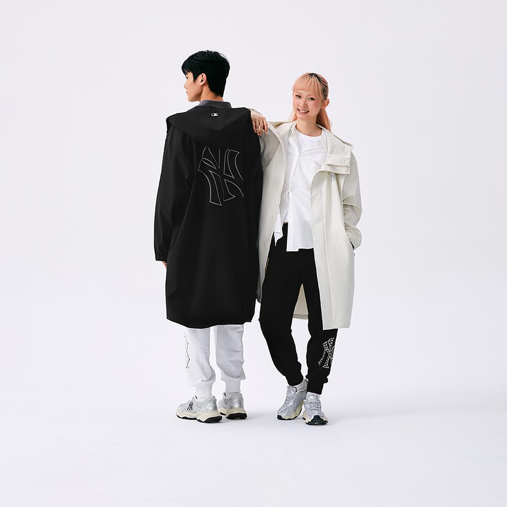 New MLB New York Yankees Basic Collection SS25 Windproof Jacket Unisex Black 3AWJB0651-50BKS