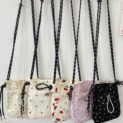Květinová plátěná crossbody taška módní dámská taška přes rameno jednoduchá a svěží literární podpažní taška taška na mobilní telefon úložný prostor