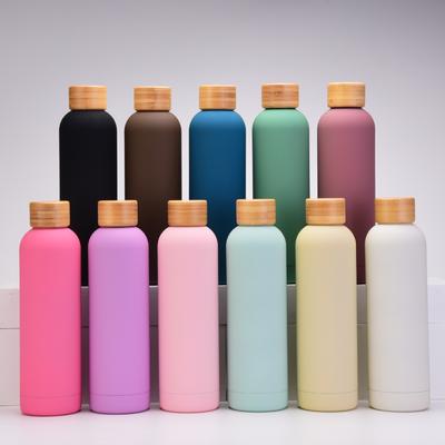 304 Edelstahl Thermosbecher 750ml Große Kapazität Bambus- und Holzdeckel Wasserbecher Einfache Outdoor-Wasserflasche mit kleinem Mund