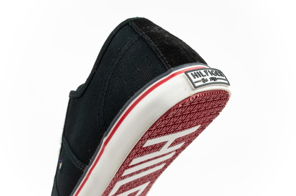 Tommy Hilfiger 990/Black [FM56816983] size 44