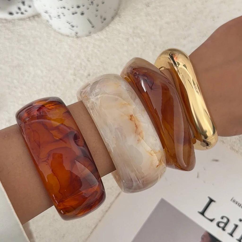 SHIXIN Trendy Chunky Resin Acrylic Wide Bangle Bracelet for Women Vintage Irregular Metal Stackable Cuff Bracelet Party Jewelry