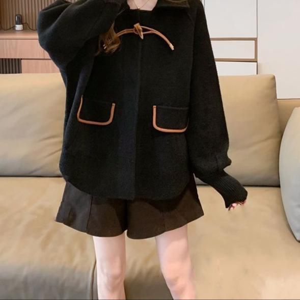 

Women s Plus Size Wool Coat with Horn Buttons and Pockets for Autumn/Winter 3XL (70.5kg - 75kg)