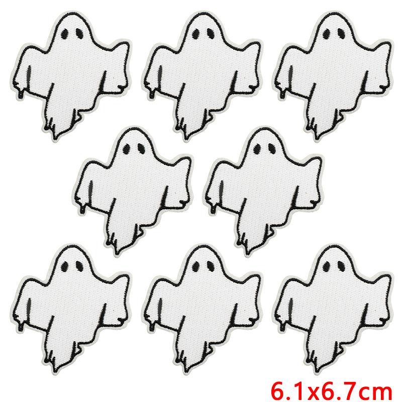10pcs /Lots Cartoon /Halloween Series Horrible Pumpkin Head Iron On Embroidered Patches Diy Ghost Basketball Iron On Patches 