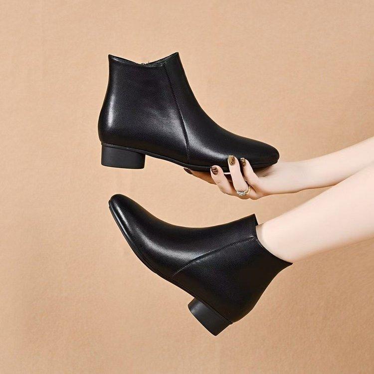 New Women'S Leather Ankle Boots-Low Heel Booties With Zipper, Soft Sole Comfortable Boots For Mothers, Fall/Winter  Shoes