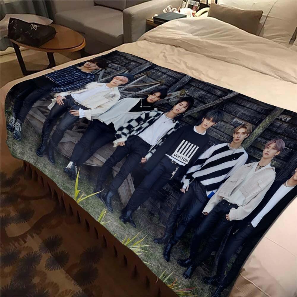 Stray Kids Blanket Soft Sofa Cover Kpop Singer Throw Blanket Flannel Blanket Lightweight Warm Bed Blankets for Bedroom Couch