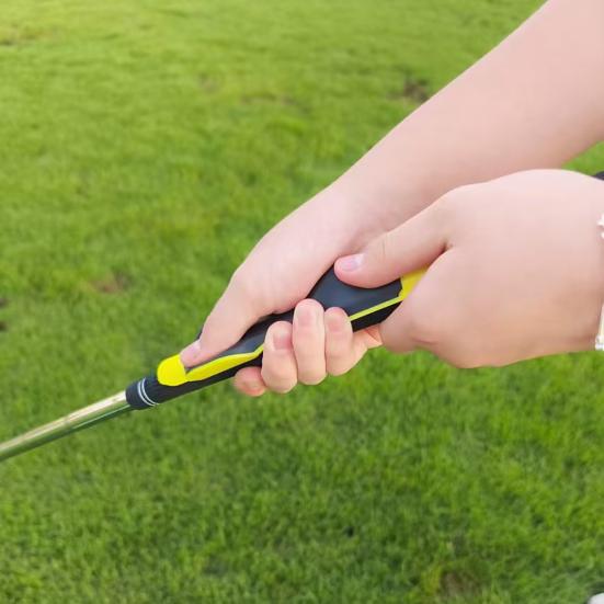 Golf Grip Trainer Club Grip Training Aid Right Hand Attachment Anti-slip Golf Swing Trainer for Correcting Hand Position on Golf Club