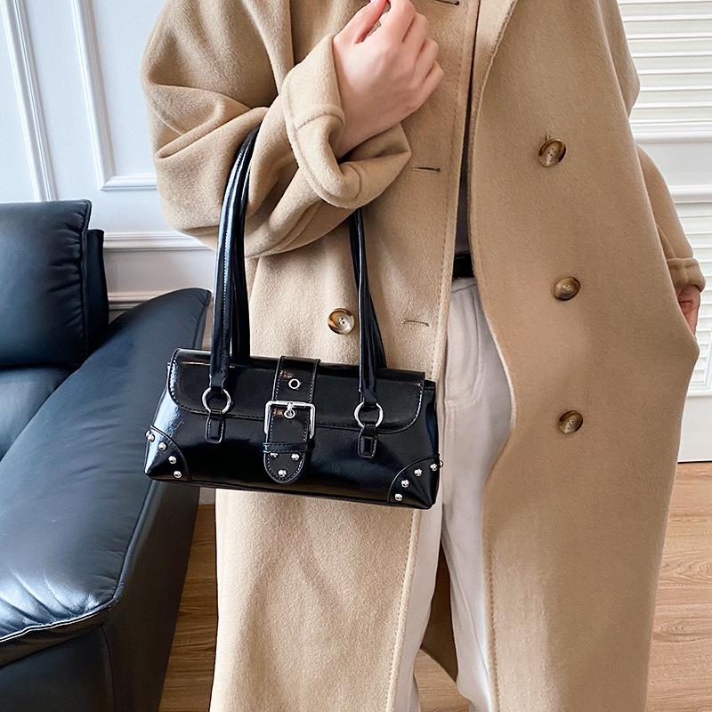 Yogodlns Stylish Retro Girl Underarm Bag French Bread Bag Commuter Aesthetic Shoulder Bag Urban Minimalist Large Capacity Handbags