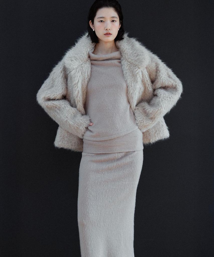 Yutosiseu Hairy Layered Long Skirt(Beige)