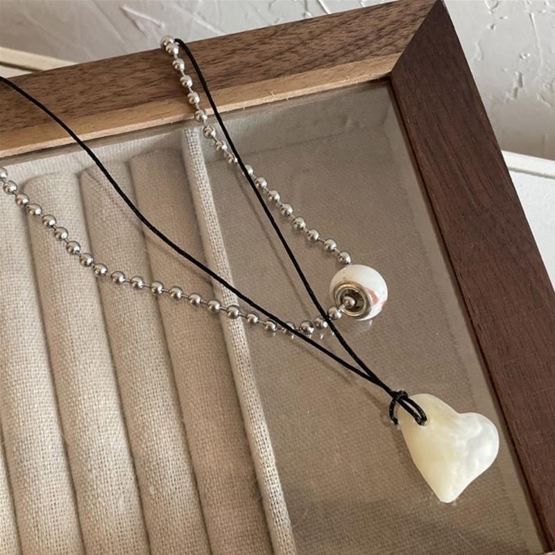 2 Pieces Dual-Layered Heart Pendant Necklace Chain Necklaces Beads Chokers Heart Chain Necklaces Party Jewelry for Girls