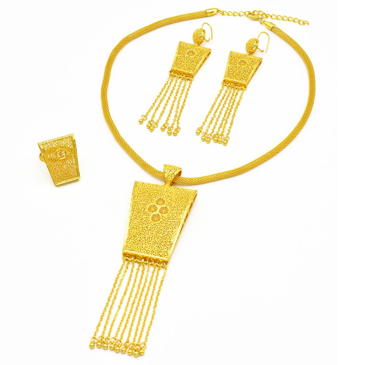 Middle East Dubai Gold Plated Necklace Earrings Ring Set African Jewelry Nigerian Jewelry Banquet Jewelry 45cm