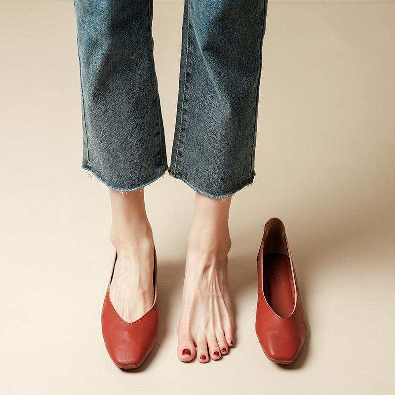 Square Head Single Shoes Women's Thick Heel 2025 New Fairy Wind Ladyshoes Shallow Mouth Middle Heel Size Women's Shoes Grandma Shoes Versatile