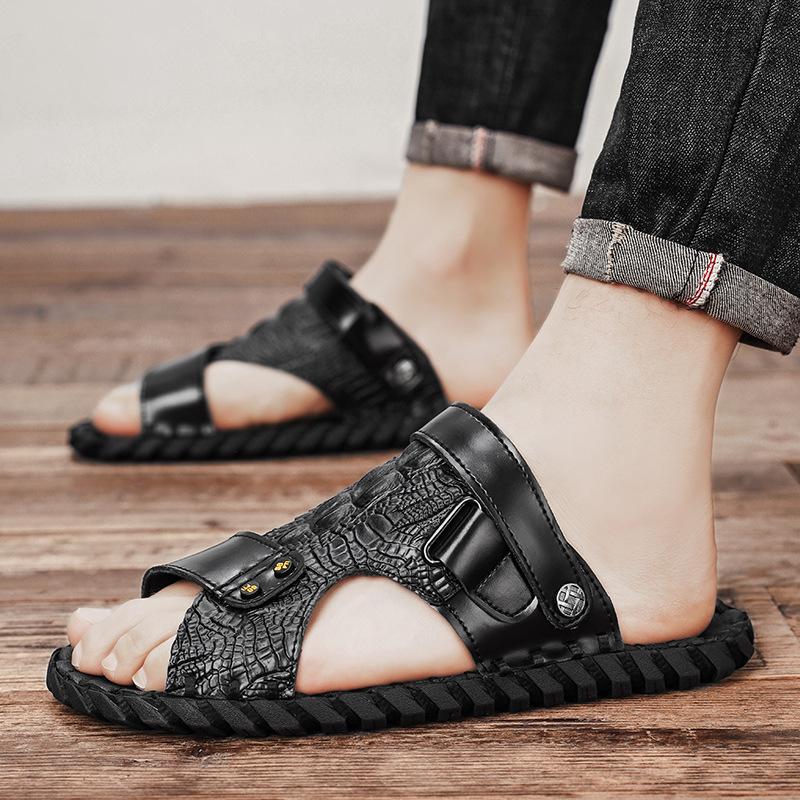 

Summer new crocodile pattern fashion sandals men s outdoor beach shoes personalized trend slippers men s open-toed cool slippers 46