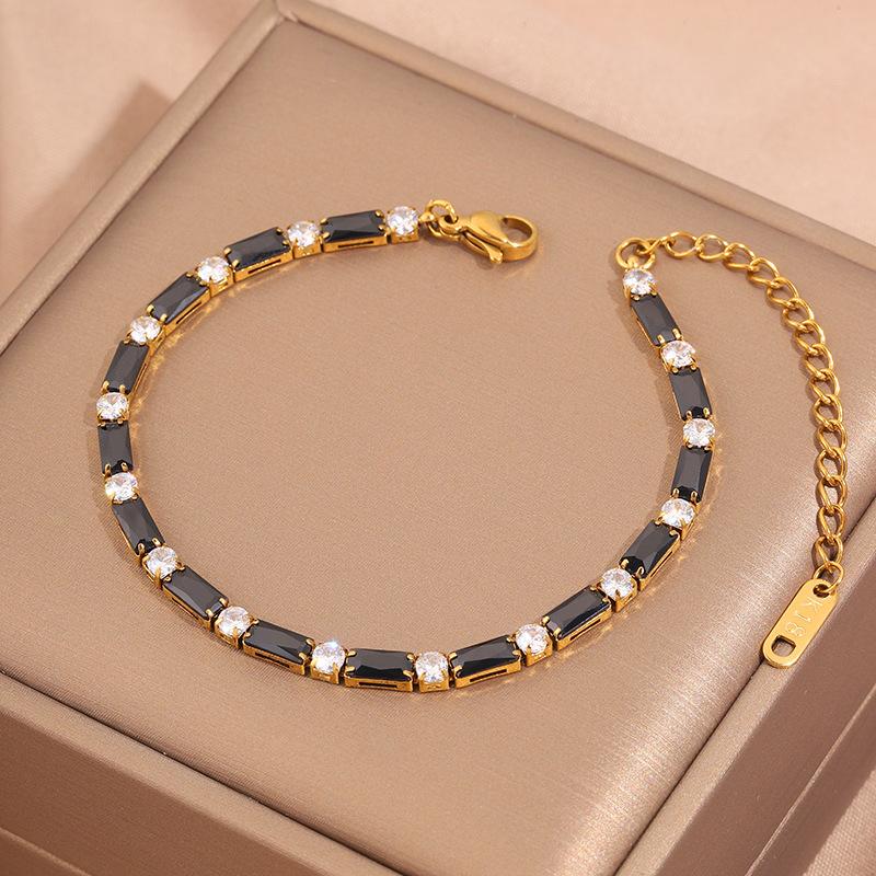 Popular bracelet, titanium steel does not fade, love zircon bracelet, high-end female light luxury niche bracelet, bracelet.