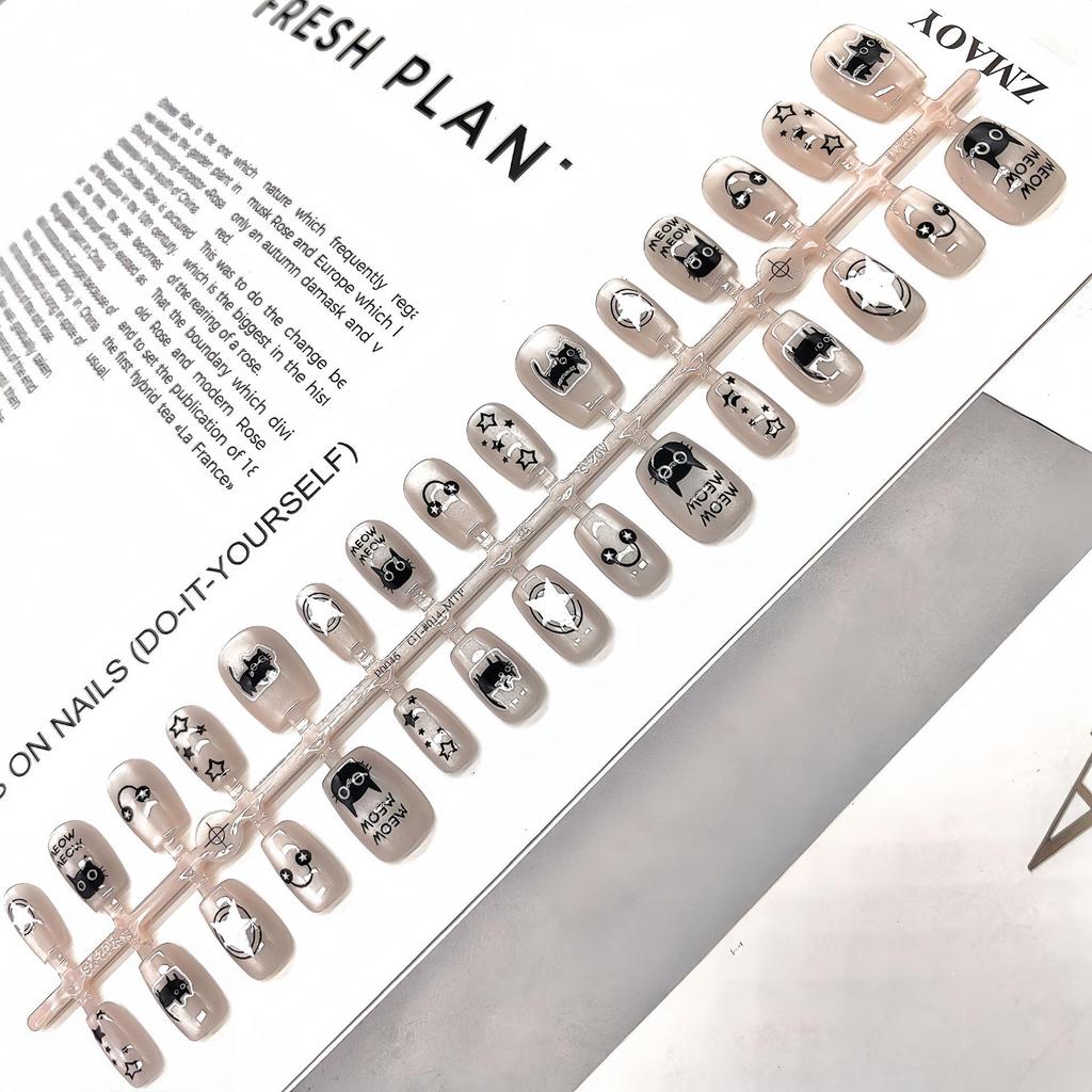 Cartoon Multi-Pattern High-Quality Wearable Nail Tips for Professional & Commute Style Manicure