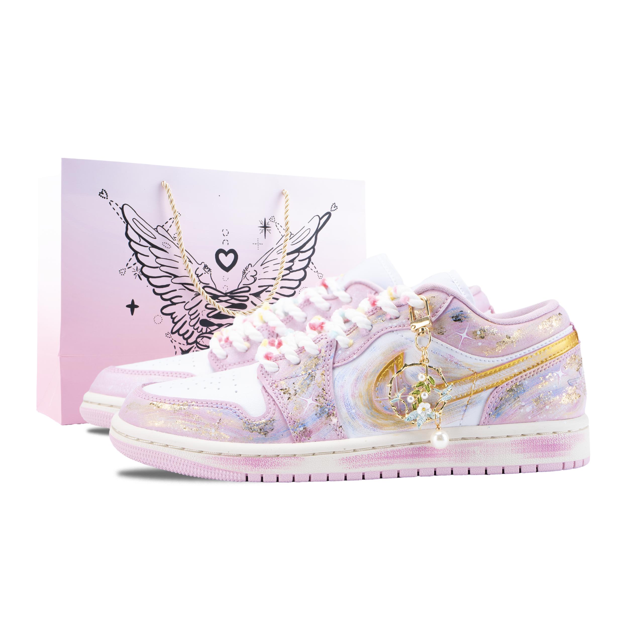 

Jordan Air Jordan 1 Cloud Pink Galaxy Vintage Basketball Shoes Women s Pink DC0774-607(Team626-) 36.5