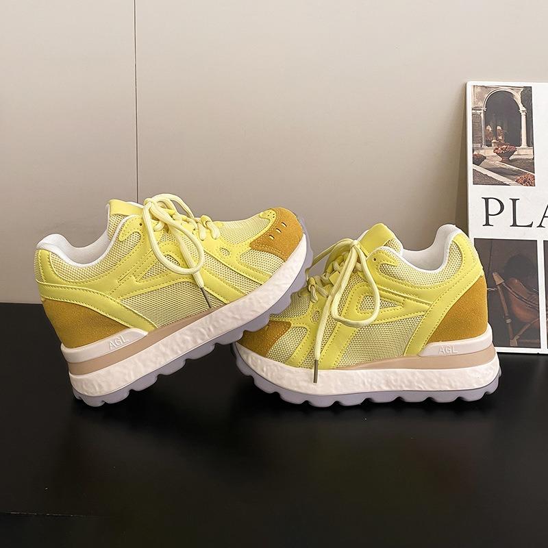 Cowhide Version of the New Platform Women's Shoes, Spring and Autumn Heightening Sports Versatile White Shoes