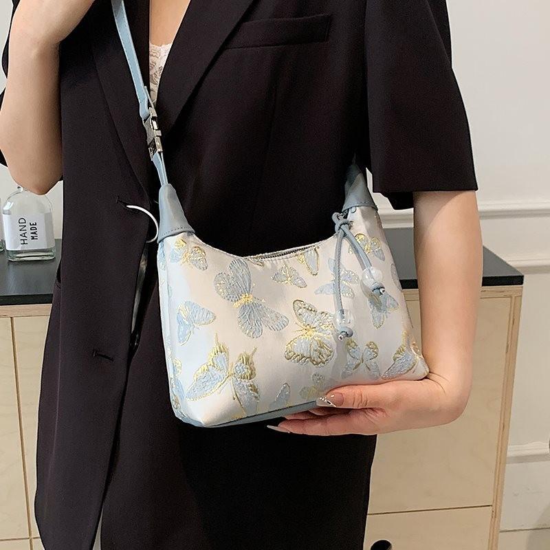Stylish New Chinese Design Versatile Shoulder Handbag For Women With Elegant Embroidery