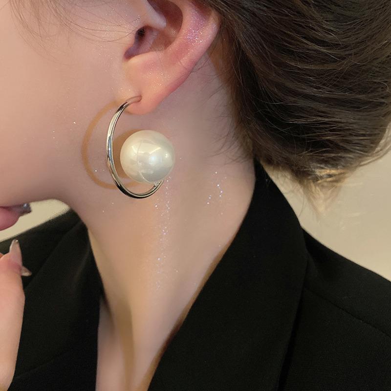 Fashion Circle Round Big Circle Earrings For Women Korean Simulated Pearl Drop Eariing Girls Party Wedding Jewelry Gifts