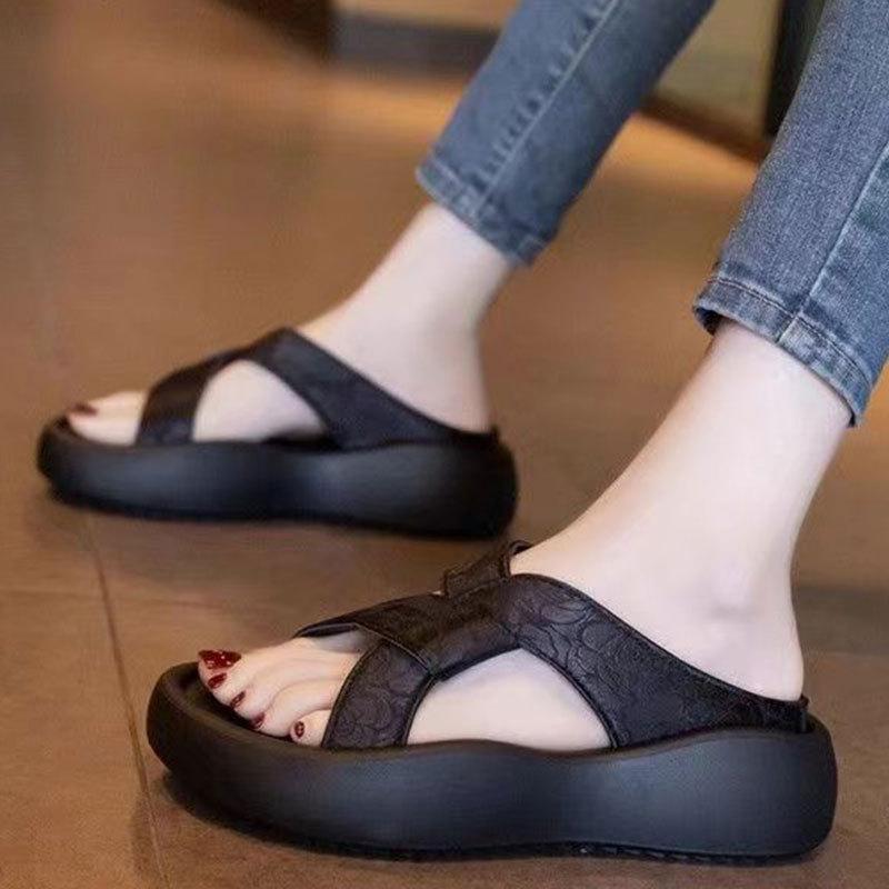 Foreign trade muffin thick-bottomed cool slippers women wear new national style with skirt embroidery casual beach one-word drag