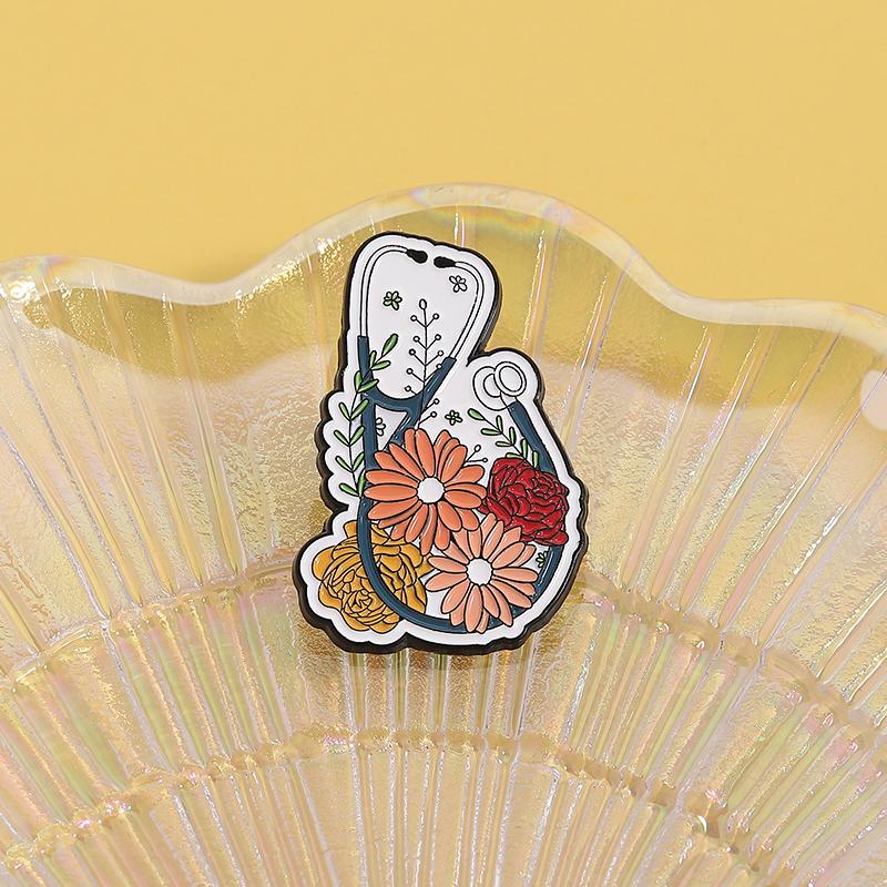 Flower Stethoscope Enamel Pins Custom Doctors Nurses Brooches Lapel Badges Clothes Plant Jewelry Gift for Friends