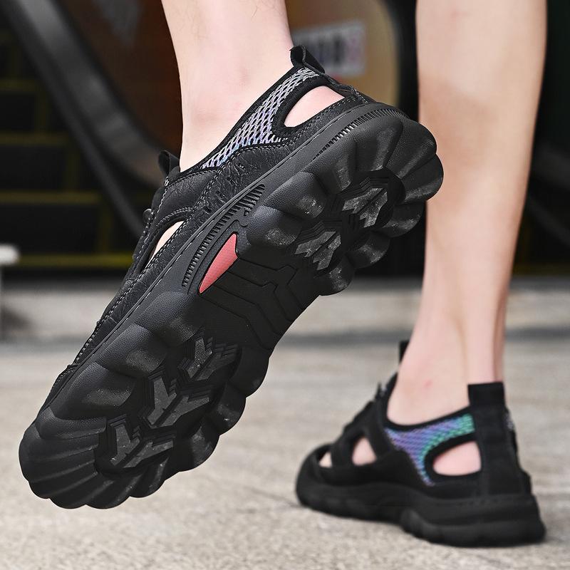 Летние сандалии с закрытым носком — фото 5