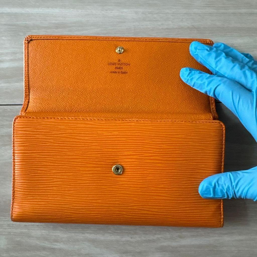 Used Louis Vuitton Epi Leather Long Wallet Orange