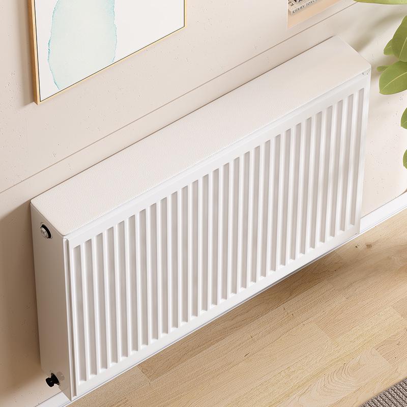 Dekorativní litinový kryt radiátoru: Polozakrytý protiprachový kryt a protikouřový štít