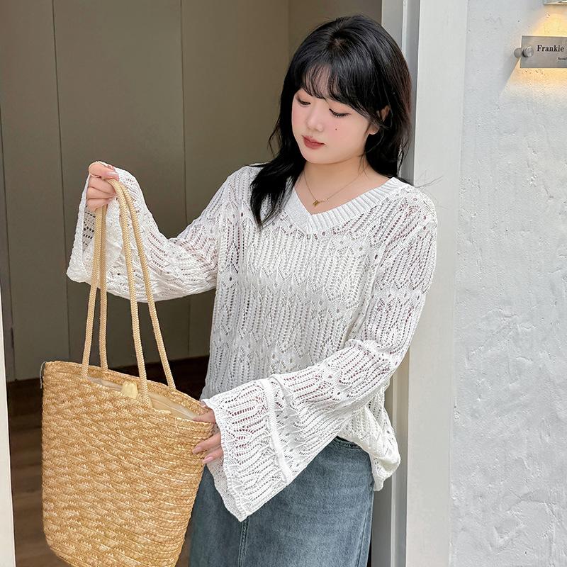 Large Size Women's Clothing Lazy Wind Horn Sleeves Hollow Thin Blouse Spring New Fashion Sweater 132000