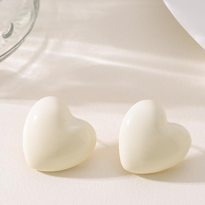 Super fairy sweet temperament dripping macaron love stud earrings high-end sense niche exquisite vacation style earrings