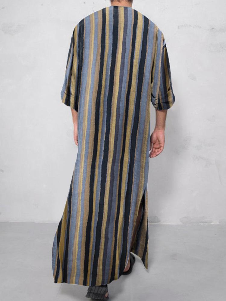 Gradient Striped Muslim Robe with Pockets – Stand-up Collar & Long Sleeves