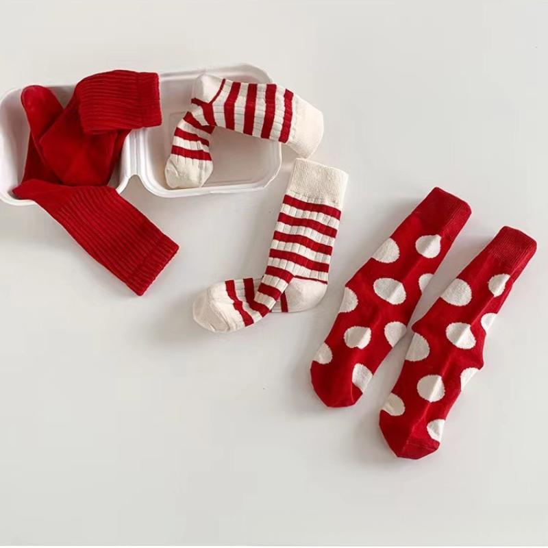 Mädchen Baby Tierkreisjahr Socken Herbst Winter Rote Socken für Mädchen Neujahr Verdickte Wadenhohe Socken Herzsocken