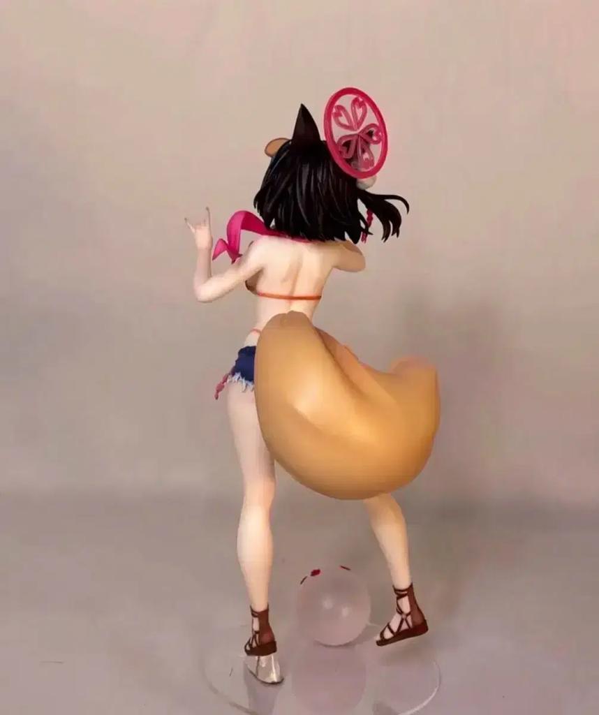 Beautiful girl figures Used