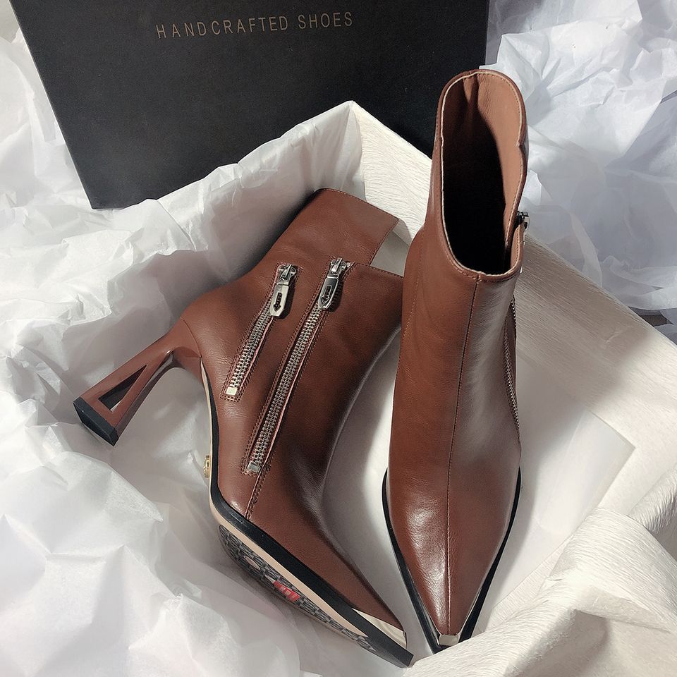 Temperament pointed side zipper 2025 autumn and winter new fashion versatile thick heel thin high heel temperament trendy cool short boots