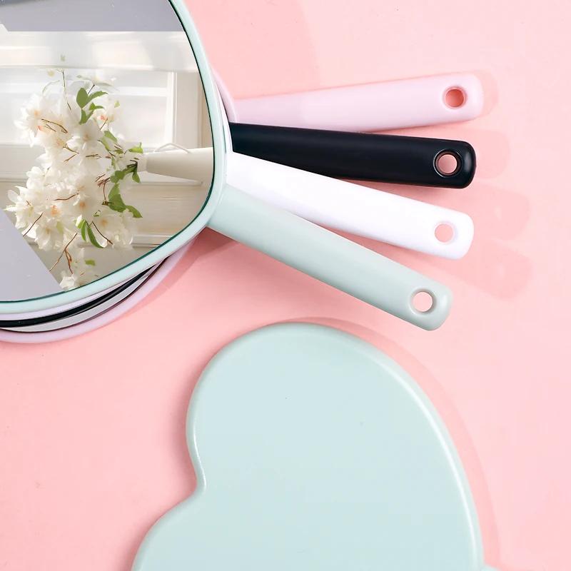 Love Heart Shape Mini Makeup Mirror Small Handheld Makeup Mirrors Sweet Girl Style Suitable for Travel / Carrying Around In Bags