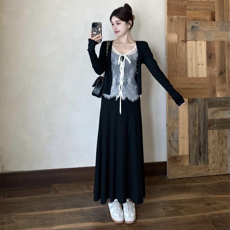 The new autumn French black long-sleeved dress women's clothing is popular this year, and the long dress is a suit.