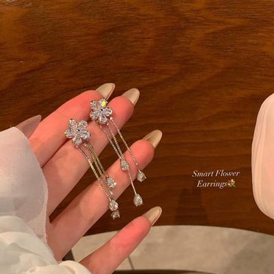 Personality Temperament Flower Tassel Earrings Light Luxury Niche Design Sense Premium Stud Earrings Earrings Women
