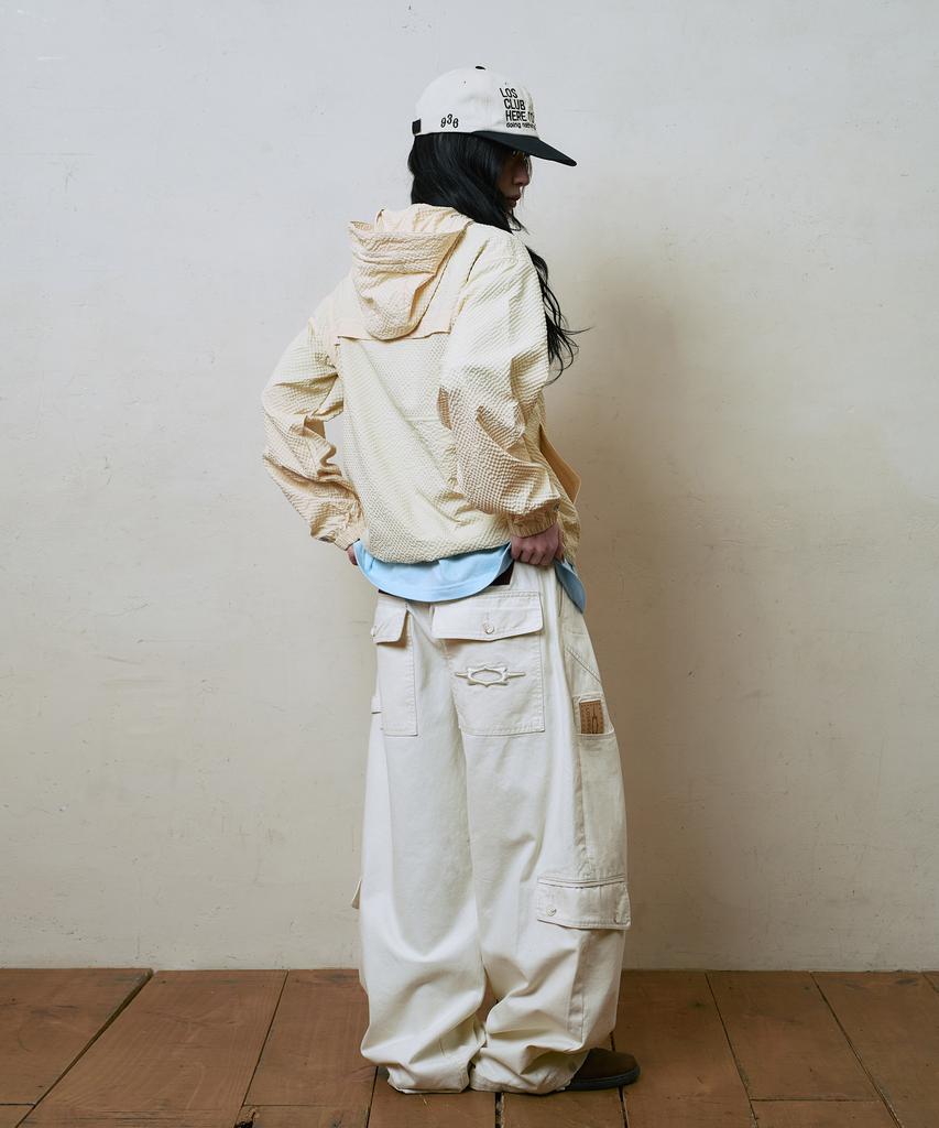 Lujeoseukeulleob Multi Cargo Pocket Wide Cotton Pants Ivory