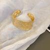 European & American Pleated Metal Bangle: Elegant Cold-Style Bracelet with High-End Luxury Design