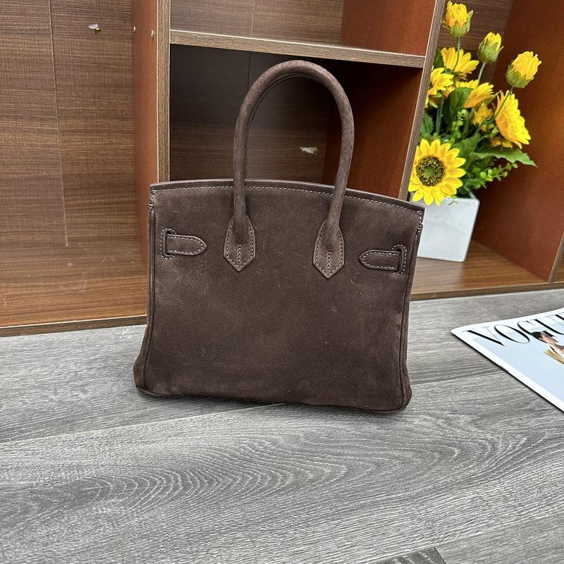 

2025 New Style Genuine Leather Top Layer Cowhide Sheepskin 2025CM Retro Bronze Chain Womens Crossbody Bag 25CM кофейный