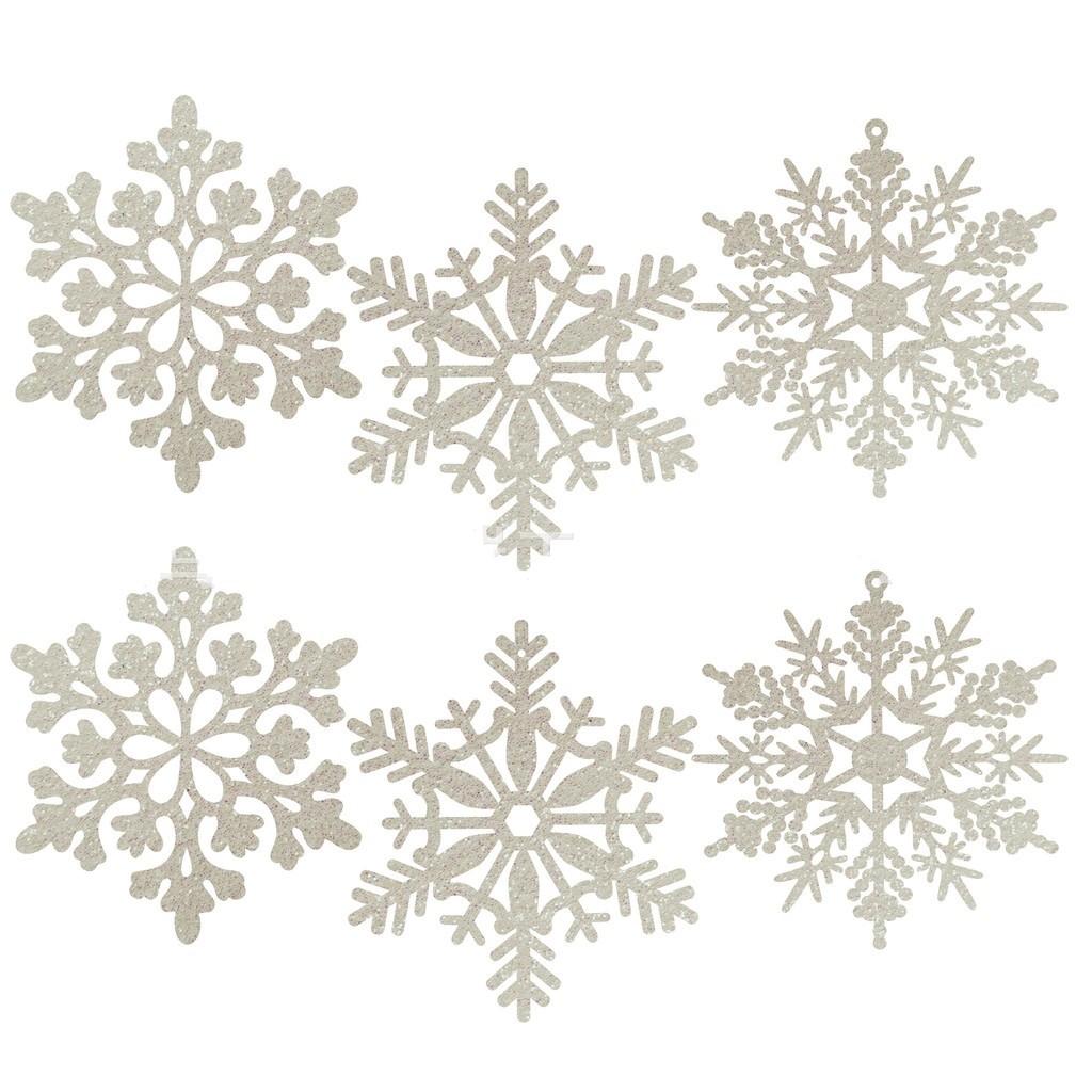 Vánoční stromek dekorace 2026 růžové koule ozdoby třpytivé vánoční hvězdy květy bobule stonky sněhové vločky mašle domácí dekorace DIY dárky